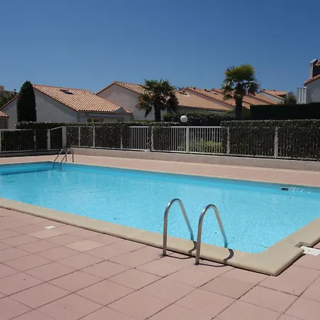Appartement Les Jardins De L'ocean-43 By Interhome Vaux-sur-Mer