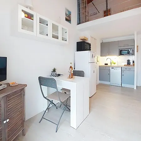 Appartement Les Jardins De L'ocean-43 By Interhome